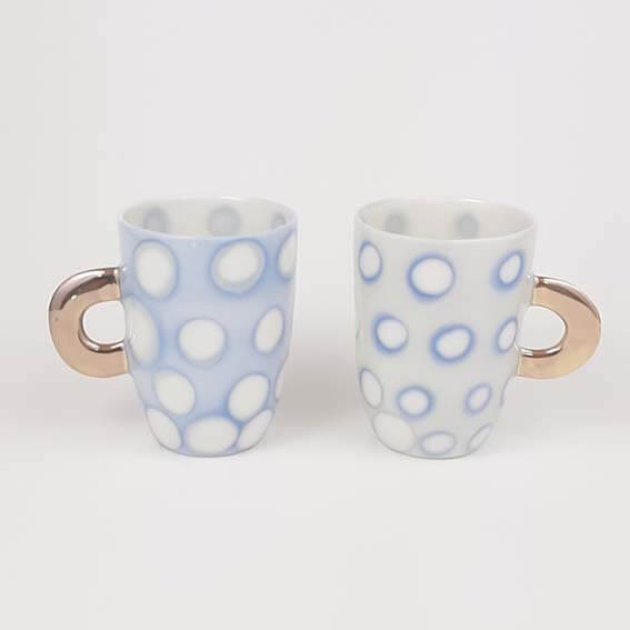 Kubek porcelanowy do kawy "Akwarela" - błękitny kropki